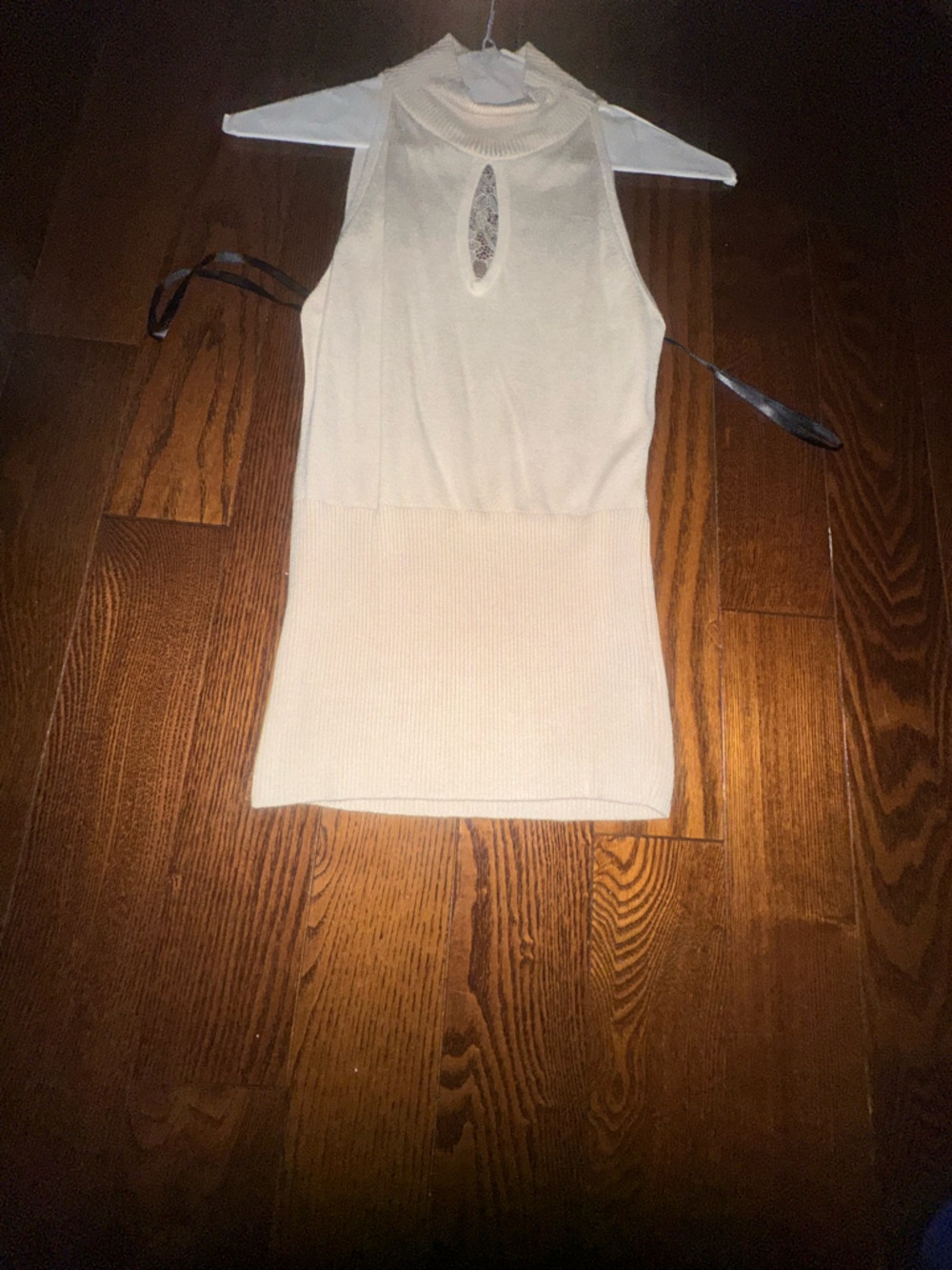 bebe Cream Sleeveless Keyhole Ribbed Tank - Picture 2 of 5